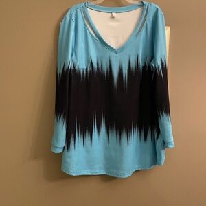 Lot of 2 Women plus size tunic tops